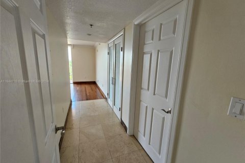 Купить кондоминиум в Майами, Флорида 2 спальни, 95.69м2, № 1702942 - фото 16