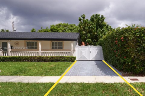 Купить виллу или дом в Майами, Флорида 4 спальни, 244.7м2, № 2051515 - фото 4