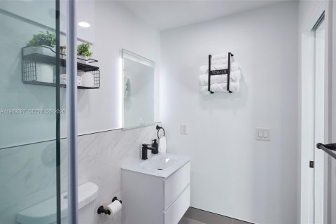 Купить виллу или дом в Майами, Флорида 4 спальни, 244.7м2, № 2051515 - фото 14