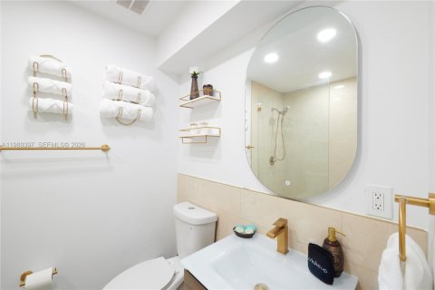 Купить виллу или дом в Майами, Флорида 4 спальни, 244.7м2, № 2051515 - фото 18