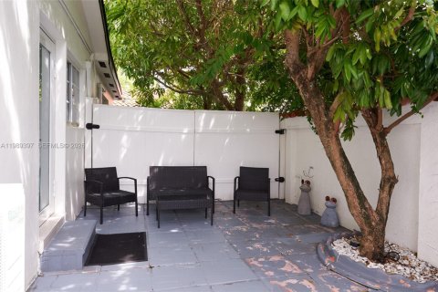 Купить виллу или дом в Майами, Флорида 4 спальни, 244.7м2, № 2051515 - фото 7