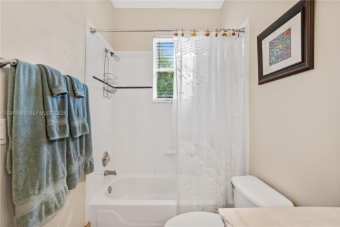 Villa ou maison à vendre à Hollywood, Floride: 3 chambres, 205.69 m2 № 2175112 - photo 20