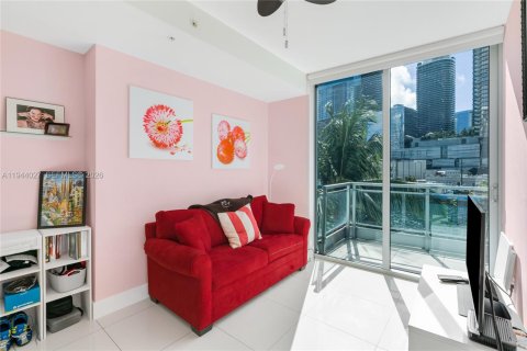 Condo in Miami, Florida, 3 bedrooms  № 2001019 - photo 29