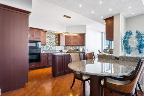 Copropriété à vendre à Longboat Key, Floride: 3 chambres, 283.72 m2 № 1525565 - photo 14