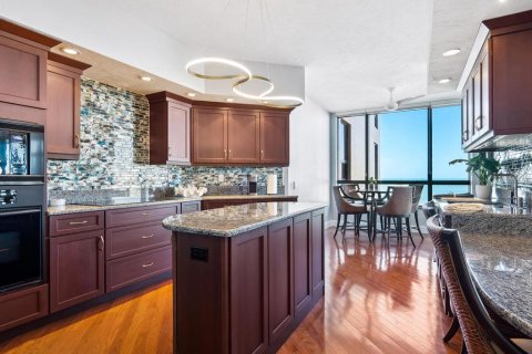 Copropriété à vendre à Longboat Key, Floride: 3 chambres, 283.72 m2 № 1525565 - photo 16