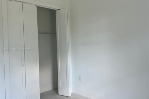 Купить виллу или дом в Лихай-Эйкерс, Флорида 3 спальни, № 1956170 - фото 26