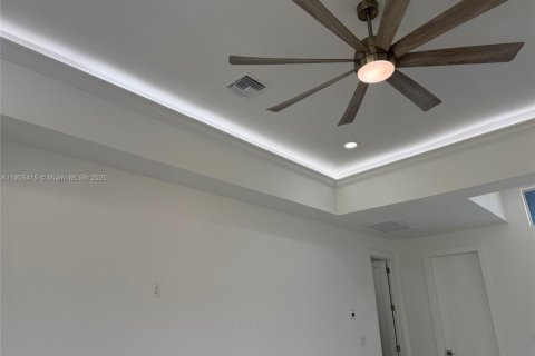 Купить виллу или дом в Лихай-Эйкерс, Флорида 3 спальни, № 1956170 - фото 18