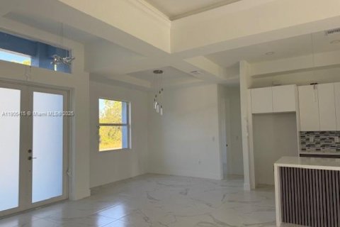 Купить виллу или дом в Лихай-Эйкерс, Флорида 3 спальни, № 1956170 - фото 6