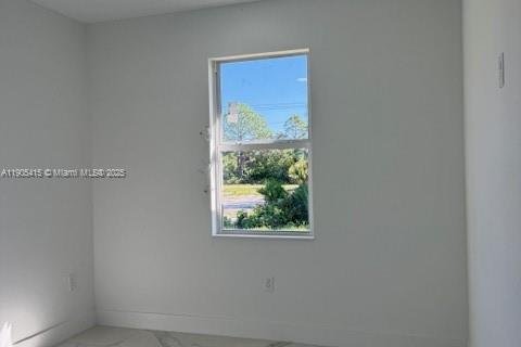 Купить виллу или дом в Лихай-Эйкерс, Флорида 3 спальни, № 1956170 - фото 25