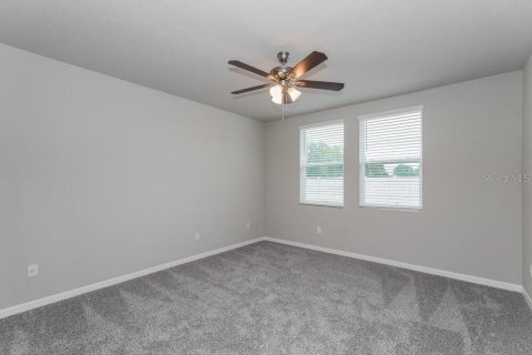 Villa ou maison à louer à Zephyrhills, Floride: 3 chambres, 139.91 m2 № 2116412 - photo 7