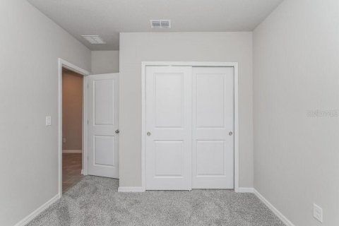 Villa ou maison à louer à Zephyrhills, Floride: 3 chambres, 139.91 m2 № 2116412 - photo 13