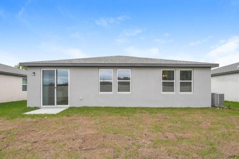 Villa ou maison à louer à Zephyrhills, Floride: 3 chambres, 139.91 m2 № 2116412 - photo 16