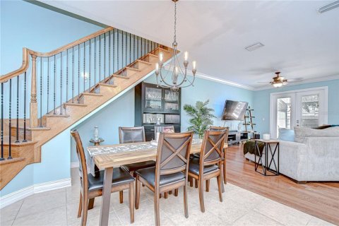 Townhouse in Palm Harbor, Florida 3 bedrooms, 235.79 sq.m. № 1777345 - photo 17