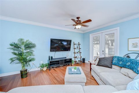Townhouse in Palm Harbor, Florida 3 bedrooms, 235.79 sq.m. № 1777345 - photo 8