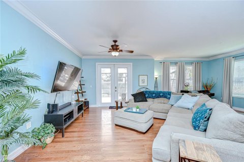 Townhouse in Palm Harbor, Florida 3 bedrooms, 235.79 sq.m. № 1777345 - photo 9