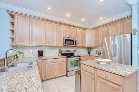 Townhouse in Palm Harbor, Florida 3 bedrooms, 235.79 sq.m. № 1777345 - photo 16