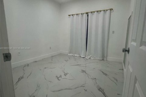 Apartment in Hialeah, Florida 3 bedrooms, 88.54 sq.m. № 2062150 - photo 7