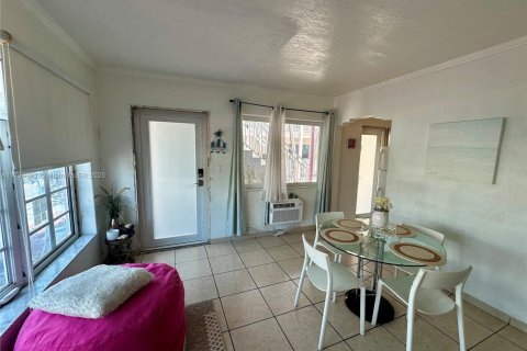 Купить кондоминиум в Майами-Бич, Флорида 1 спальня, 52.3м2, № 1943056 - фото 4