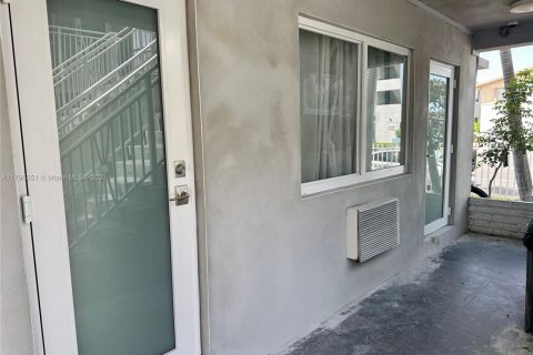 Купить кондоминиум в Майами-Бич, Флорида 1 спальня, 52.3м2, № 1943056 - фото 21