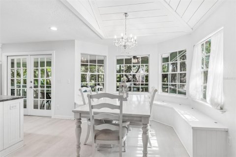 House in Palm Harbor, Florida 3 bedrooms, 196.21 sq.m. № 2117277 - photo 26