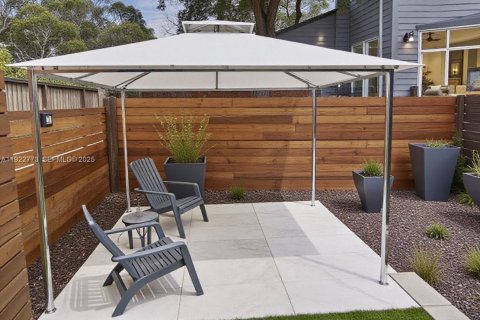 Adosado en venta en Miami, Florida, 3 dormitorios, 138.42 m2 № 1983547 - foto 17