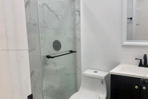 Appartement à louer à Miami, Floride: 1 chambre, 306.21 m2 № 2015886 - photo 6