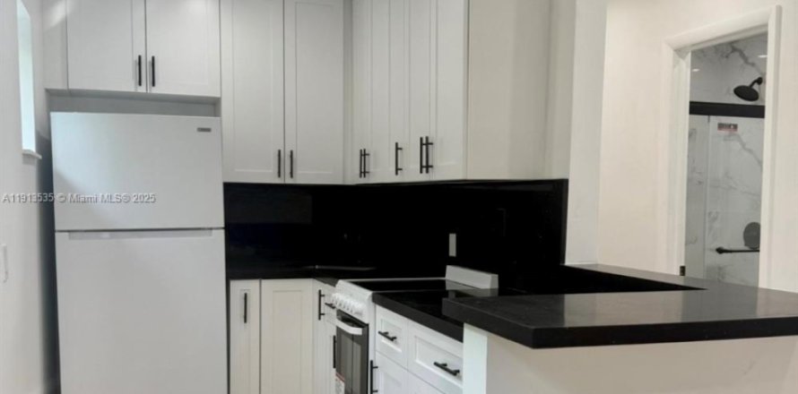 Appartement à Miami, Floride 1 chambre, 306.21 m2 № 2015886