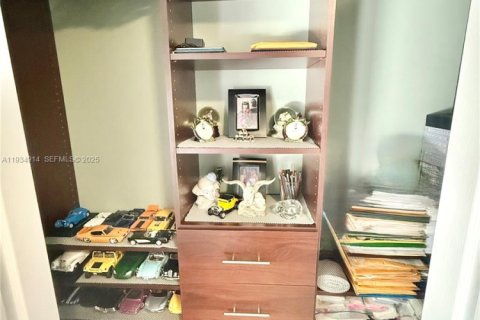 Casa en venta en Homestead, Florida, 4 dormitorios, 152.55 m2 № 1994351 - foto 14