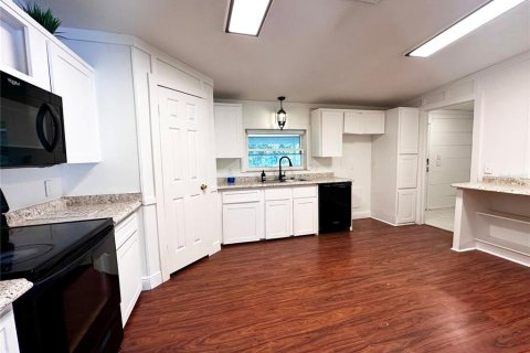 Casa en alquiler en Oviedo, Florida, 5 dormitorios, 277.5 m2 № 1883121 - foto 5