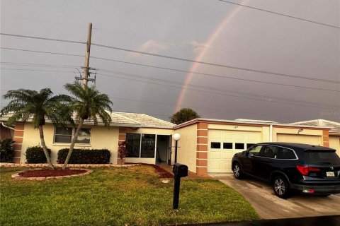 House in Osprey, Florida 2 bedrooms, 147.99 sq.m. № 2303325