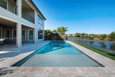 House in Parkland, Florida 5 bedrooms, 343.27 sq.m. № 2017840 - photo 19