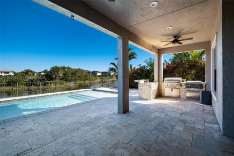 House in Parkland, Florida 5 bedrooms, 343.27 sq.m. № 2017840 - photo 27