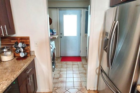 Villa ou maison à louer à Lake Worth, Floride: 2 chambres, 151.43 m2 № 2023789 - photo 19