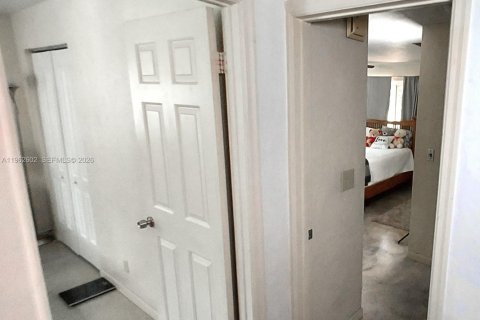 Villa ou maison à louer à Lake Worth, Floride: 2 chambres, 151.43 m2 № 2023789 - photo 29