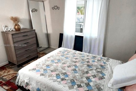 Villa ou maison à louer à Lake Worth, Floride: 2 chambres, 151.43 m2 № 2023789 - photo 26