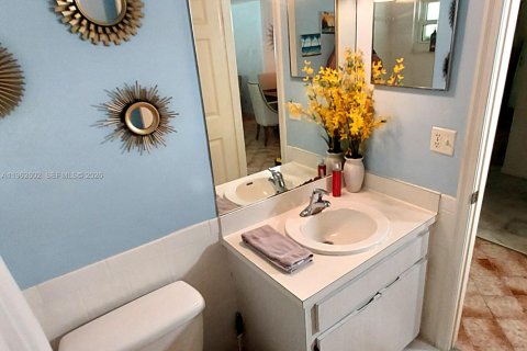 Villa ou maison à louer à Lake Worth, Floride: 2 chambres, 151.43 m2 № 2023789 - photo 23