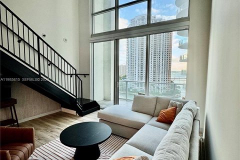 Condo in Miami, Florida, 1 bedroom  № 2047419 - photo 19