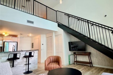 Condo in Miami, Florida, 1 bedroom  № 2047419 - photo 13
