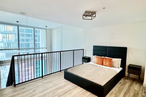 Condo in Miami, Florida, 1 bedroom  № 2047419 - photo 23