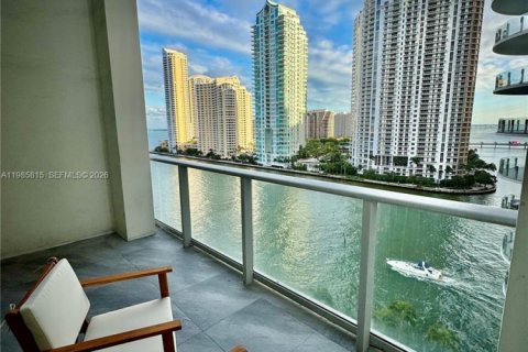 Condo in Miami, Florida, 1 bedroom  № 2047419 - photo 2