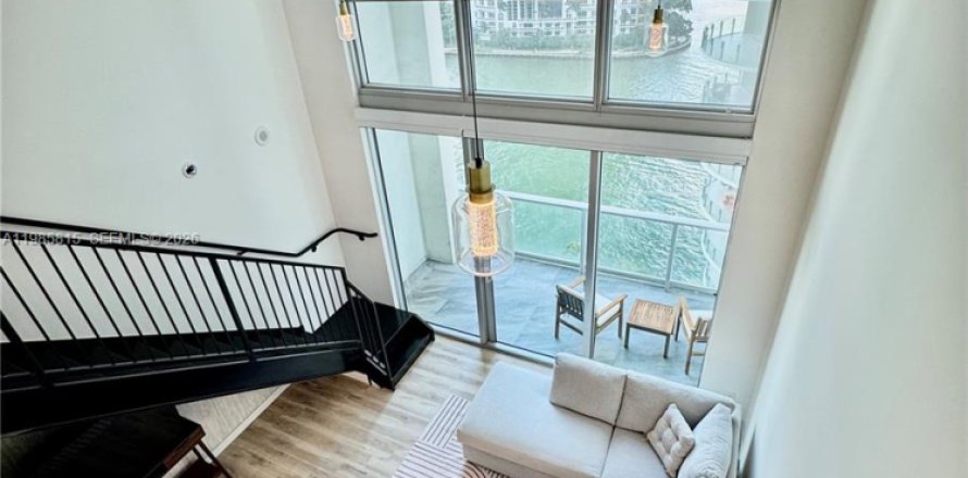 Condo in Miami, Florida, 1 bedroom  № 2047419