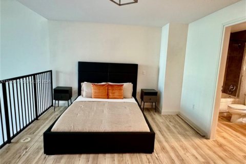 Condo in Miami, Florida, 1 bedroom  № 2047419 - photo 25