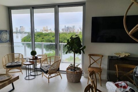 Copropriété à louer à North Miami Beach, Floride: 3 chambres, 144.65 m2 № 2242906 - photo 10