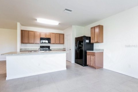 Casa en alquiler en Cape Coral, Florida, 4 dormitorios, 194.17 m2 № 1815336 - foto 5