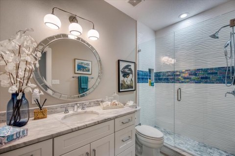 Condo in Indian Shores, Florida, 2 bedrooms  № 1635997 - photo 19