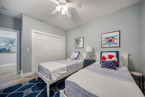 Condo in Indian Shores, Florida, 2 bedrooms  № 1635997 - photo 21