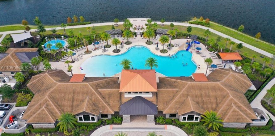 Таунхаус в Киссимми, Флорида 3 спальни, 148.92м2 № 2020326