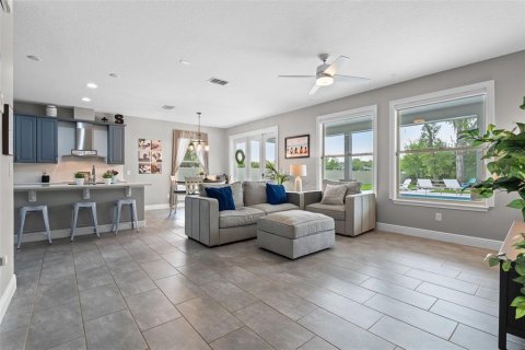 Villa ou maison à vendre à Lake Mary, Floride: 5 chambres, 355.54 m2 № 1744422 - photo 9
