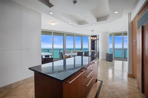 Copropriété à vendre à Hollywood, Floride: 3 chambres, 287.16 m2 № 2186015 - photo 16