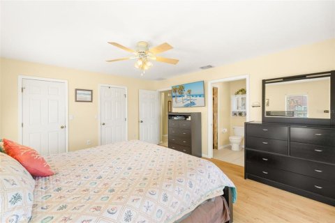 House in Punta Gorda, Florida 3 bedrooms, 142.23 sq.m. № 1723548 - photo 15
